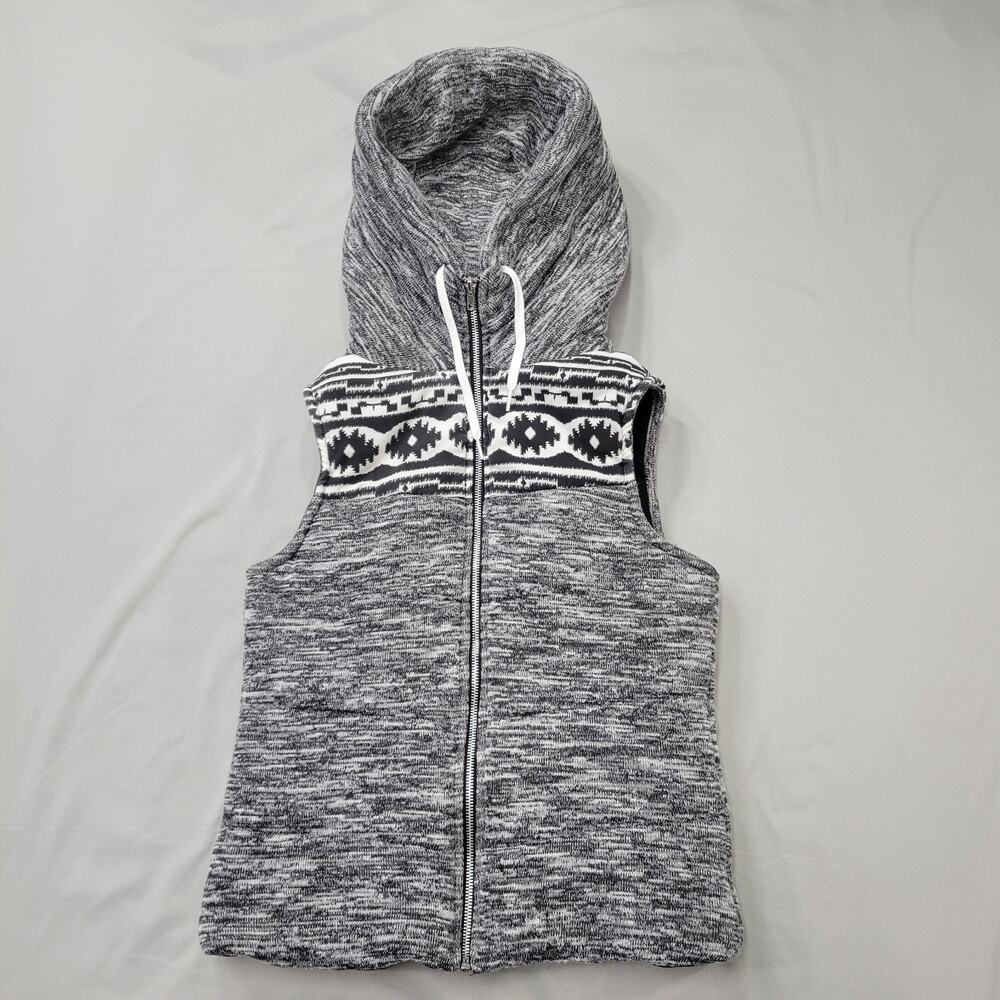 Miss Chievous Women’s Hooded Vest Aztec Print Knit Sweater Zip Front Boho M